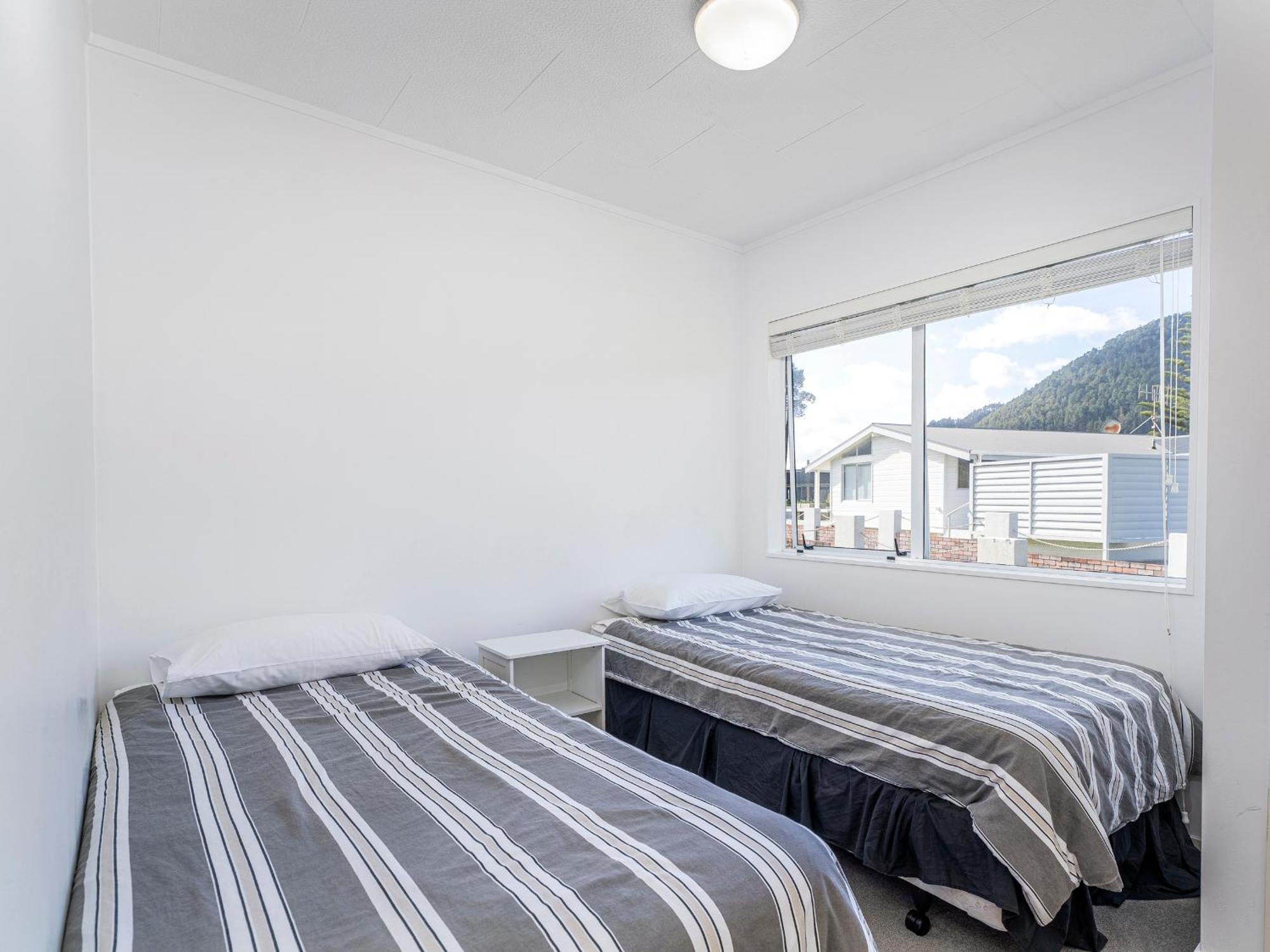 Retreat By The Beach - Pauanui Holiday Home ภายนอก รูปภาพ