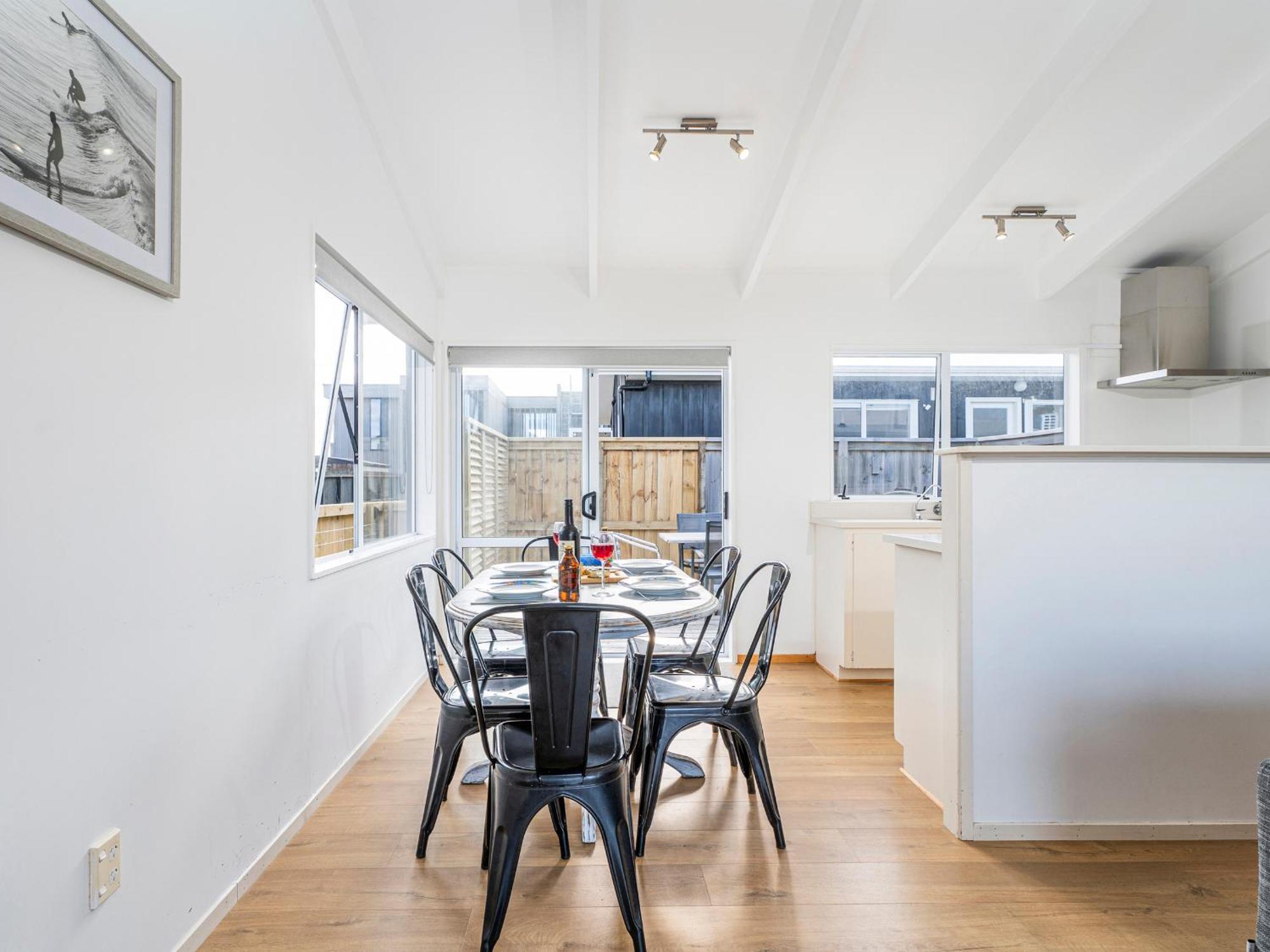 Retreat By The Beach - Pauanui Holiday Home ภายนอก รูปภาพ