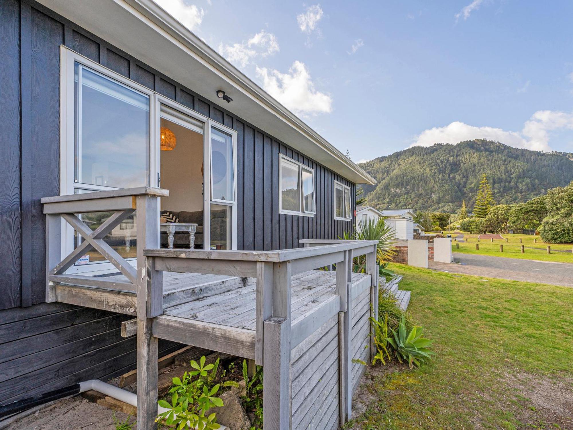 Retreat By The Beach - Pauanui Holiday Home ภายนอก รูปภาพ